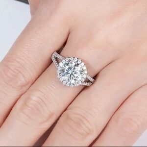 3ct Moissanite Halo Ring with Split Shank (Double Band)